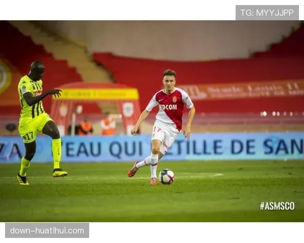 战术板：图卢兹三中卫体系如何限制摩纳哥快速反击