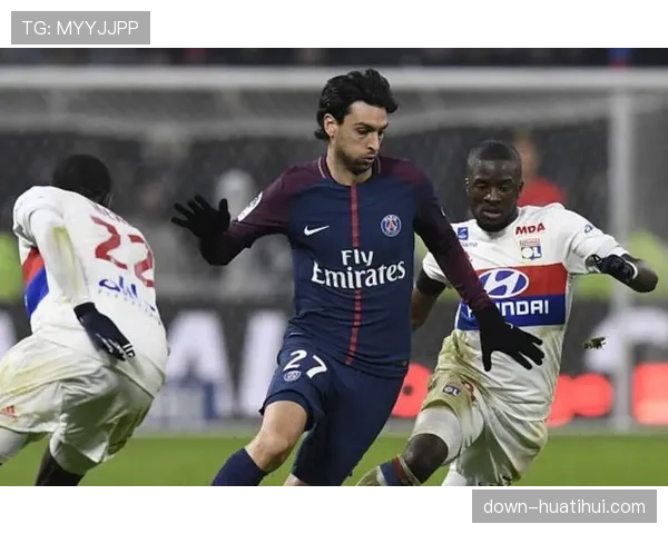 巴黎传奇球员帕斯托雷等五人荣归主场，唤起球迷历史记忆